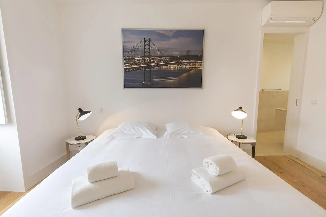 Apartment Lovelystay - Chic, Citrus Home - Private Garden Lisbon Portugal