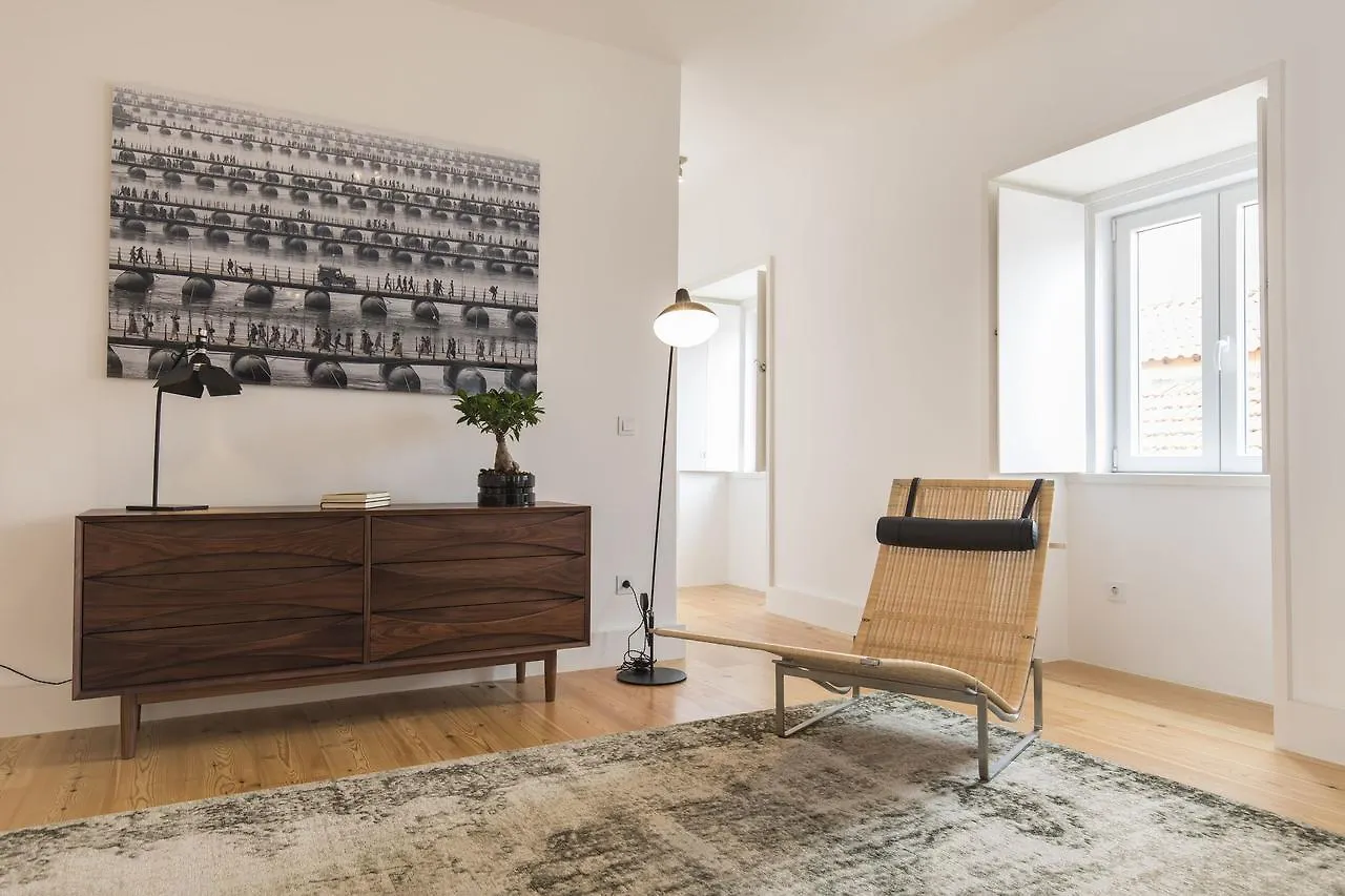 Lovelystay - Chic, Citrus Home - Private Garden Lisbon