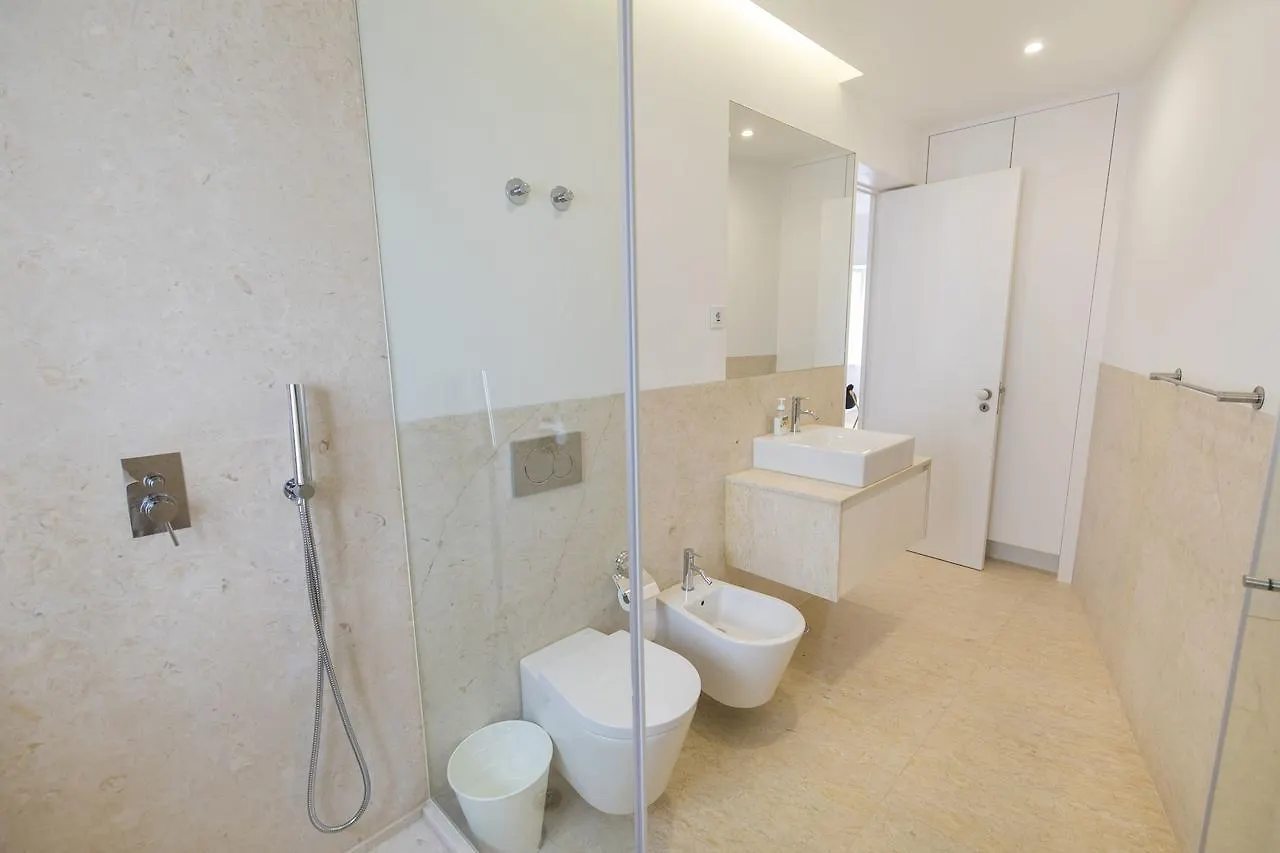 Apartment Lovelystay - Chic, Citrus Home - Private Garden Lisbon Portugal
