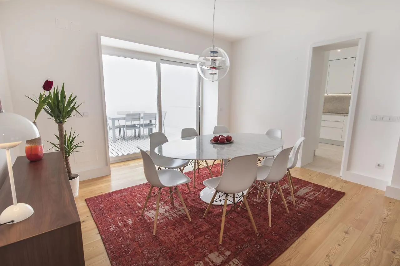 Lovelystay - Chic, Citrus Home - Private Garden Lisbon 0*,